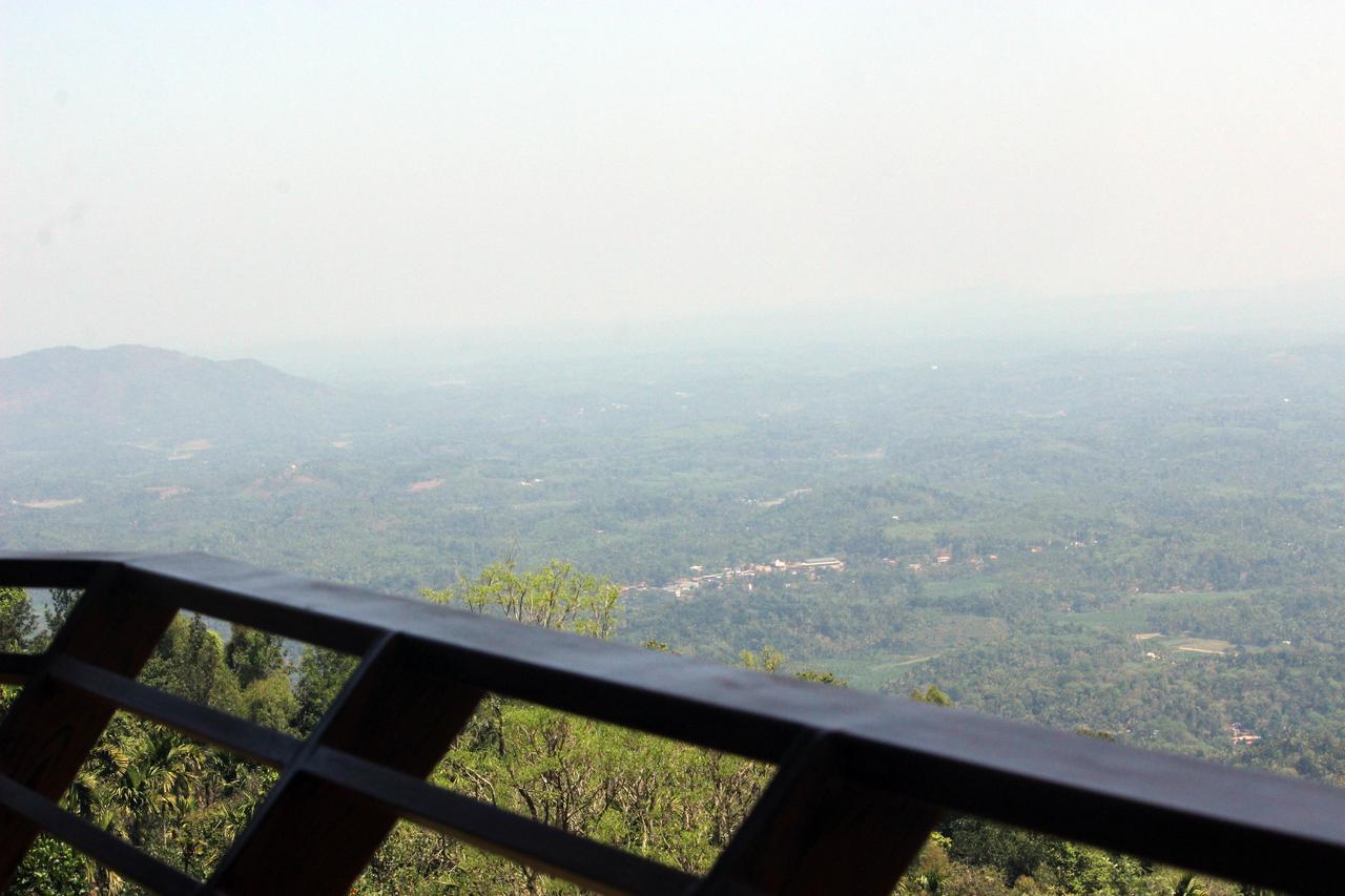 Vythiri Hills Hotel Esterno foto